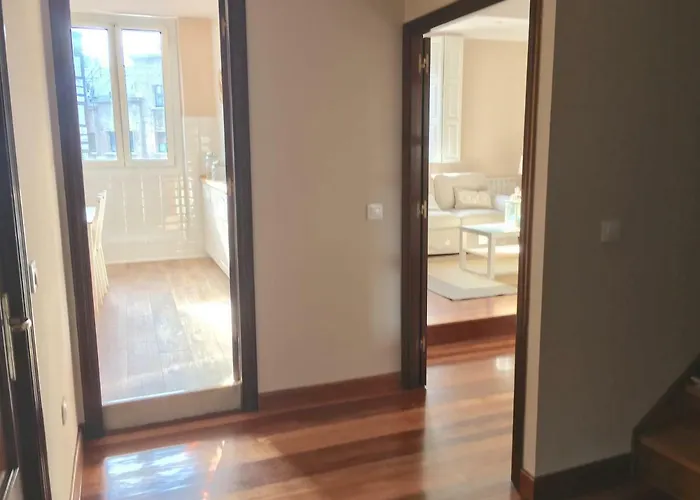 Duplex Soleado, Calle Corrida, Casco Antiguo Διαμέρισμα Χιχόν